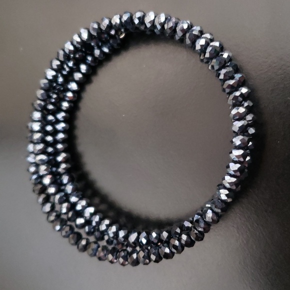 NWOT Navy Blue Diamond Crystal Faceted Wrap Stretch Bracelet - Picture 4 of 5